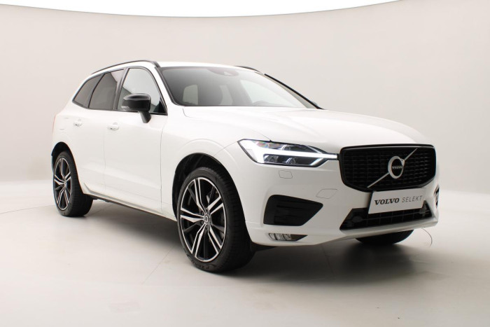 Volvo XC60 B5 AWD R-DESIGN REZERVACE