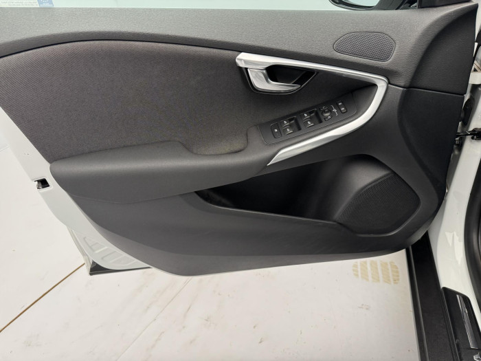 Volvo V40 CC T4 AWD MOMENTUM AUT 2.0 CC CC Momentum