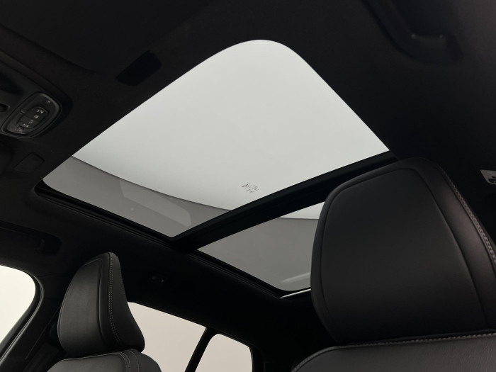 Volvo XC40 T3 R-DESIGN