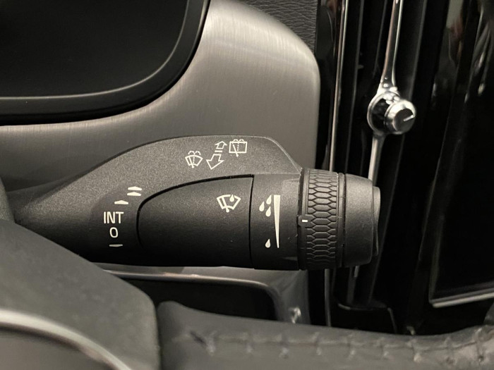 Volvo V90 D5 AWD MOMENTUM AUT REZERVACE 2.0 d Momentum