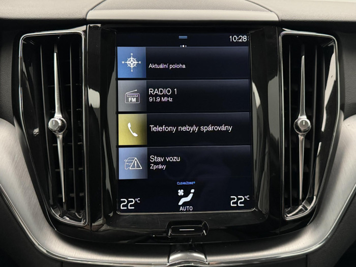 Volvo XC60 T5 MOMENTUM CZ 1.maj 2.0 Momentum