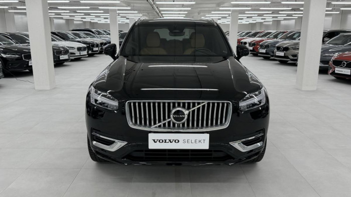 Volvo XC90 B5 AWD ULTIMATE REZERVACE