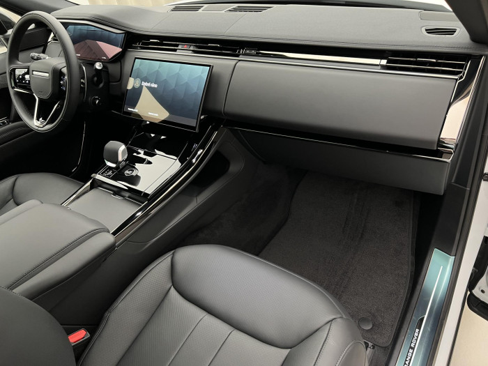 Land Rover Range Rover Sport D300 DYNAMIC SE AWD AUT 3.0 d Dynamic SE