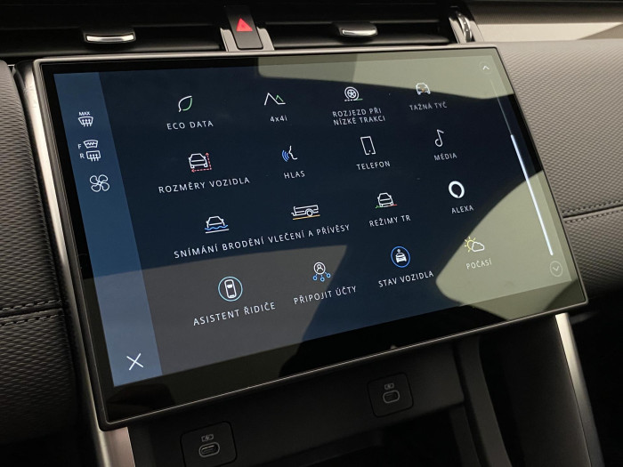 Land Rover Discovery Sport D200 DYNAMIC SE AWD AUT 2.0 d Dynamic SE