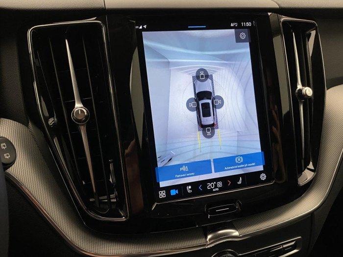 Volvo XC60 B4 AWD PLUS DARK AUT REZERVACE