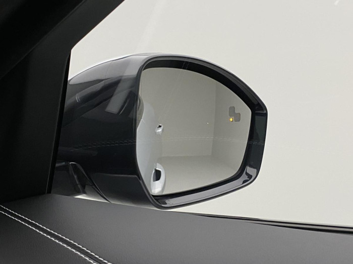 Jaguar F-Pace P400e R-DYNAMIC SE REZERVACE 2.0 Dynamic SE