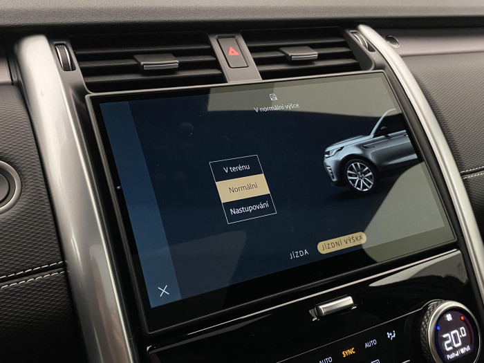 Land Rover Discovery D250 Dynamic SE REZERVACE 3.0 d Dynamic SE