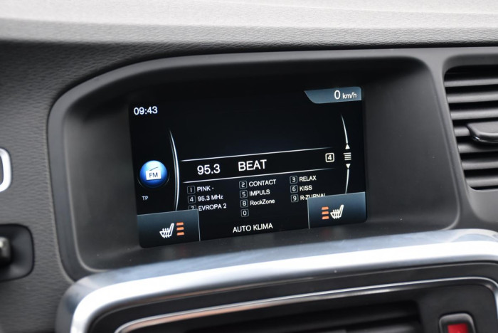 Volvo V60 D4 MOMENTUM REZERVACE 2.0 d Momentum