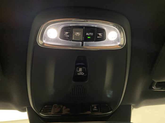 Volvo XC90 B5 AWD R-DESIGN AUT