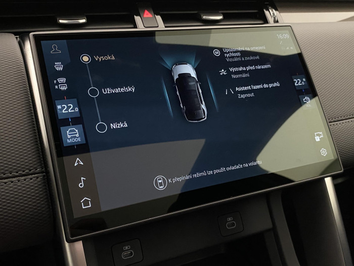 Land Rover Discovery Sport D200 DYNAMIC SE AWD AUT 2.0 d Dynamic SE