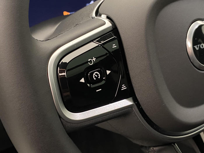 Volvo XC90 B5 AWD BLACK EDITION PLUS 7