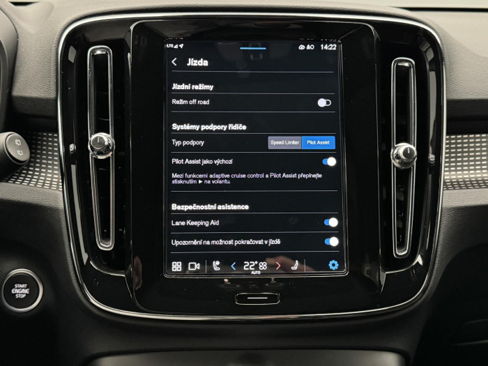 Volvo XC40 B3 ULTIMATE AUT