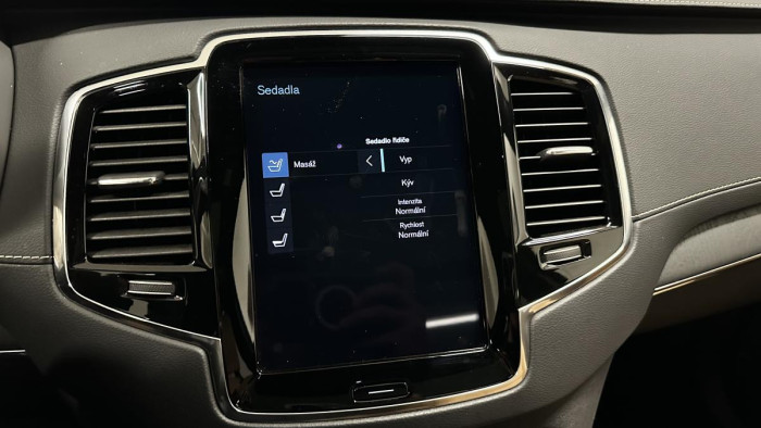 Volvo XC90 B5 AWD INSCRIPTION REZERVACE