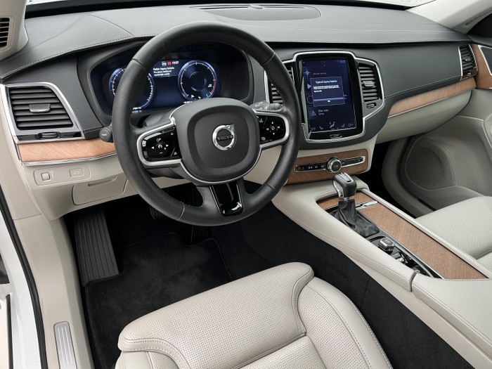 Volvo XC90 D5 AWD INSCRIPTION AUT CZ 2.0 d