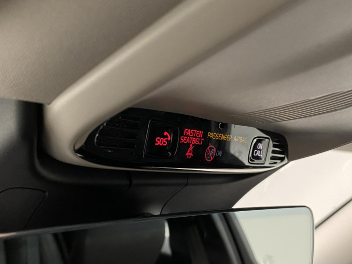 Volvo V60 T5 MOMENTUM AUT CZ REZERVACE 2.0 Momentum