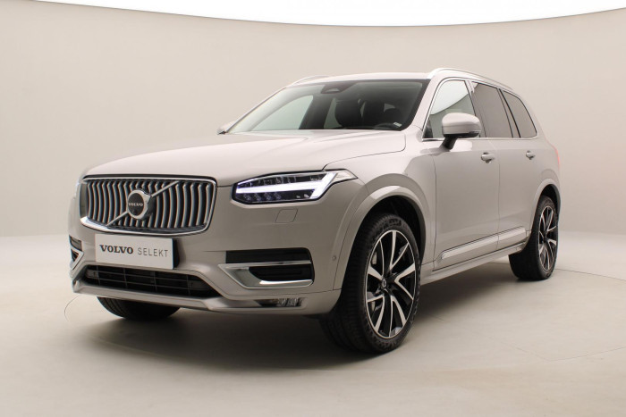 Volvo XC90 B5 AWD ULTIMATE REZERVACE