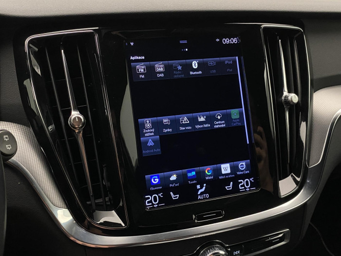 Volvo V60 B5 R-DESIGN AUT CZ
