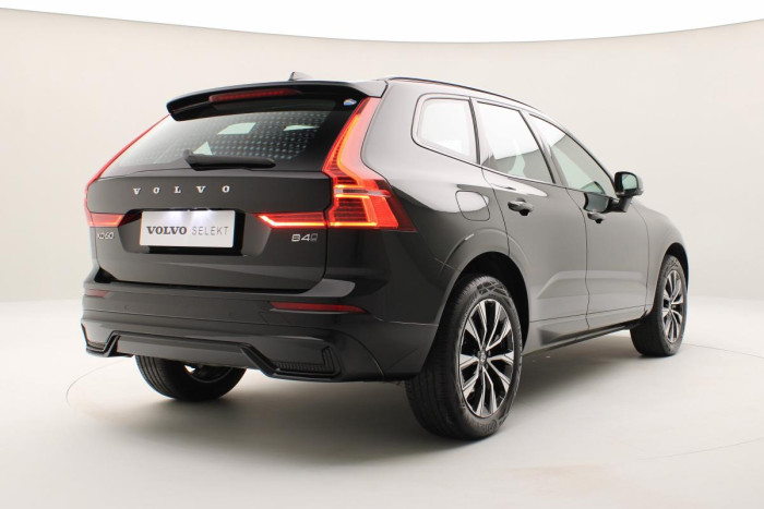 Volvo XC60 B4 AWD PLUS DARK REZERVACE 2.0 Plus