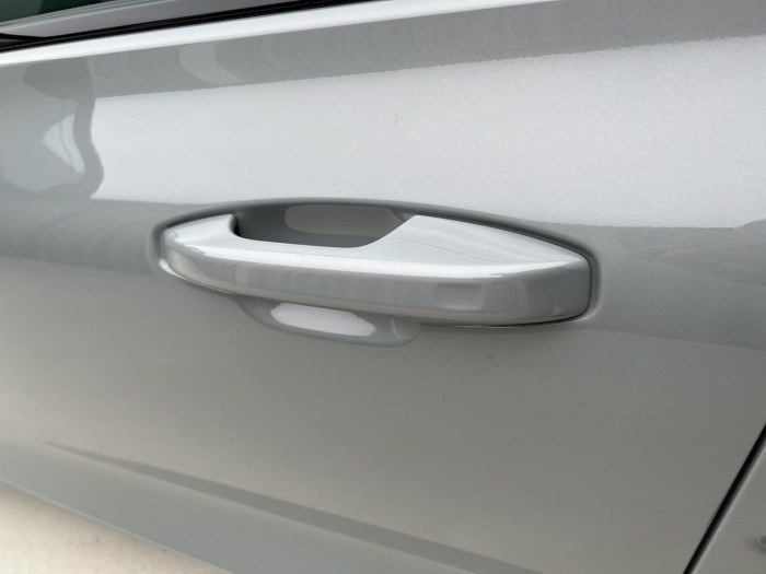 Volvo V60 B4 DARK PLUS