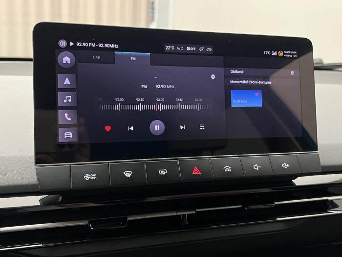 MG MG4 EV EXCLUSIVE 77kWh CZ 1.maj. Exclusive