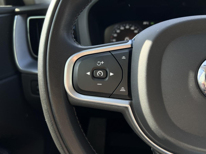 Volvo XC60 B4 AWD MOMENTUM Aut 1.maj. 2.0 Momentum