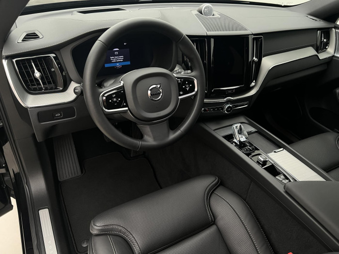 Volvo XC60 B5 AWD BLACK EDITION ULTIMATE 2.0 Edition