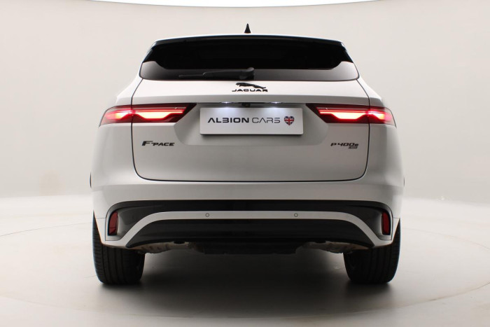 Jaguar F-Pace P400e R-DYNAMIC SE REZERVACE 2.0 Dynamic SE