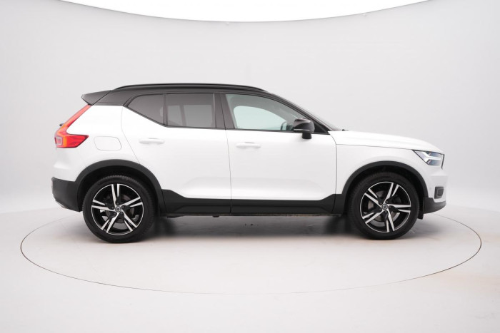 Volvo XC40 D4 AWD R-DESIGN AUT 2.0 d