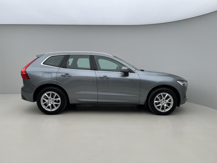 Volvo XC60 B4 AWD MOMENTUM AUT 2.0 Momentum