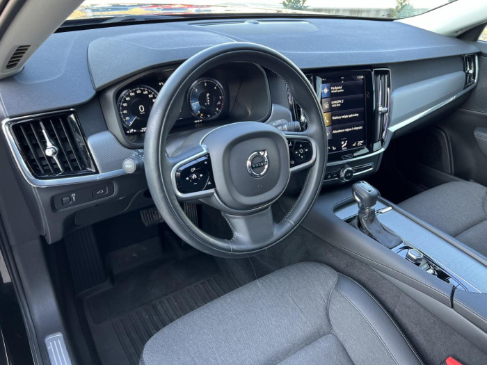 Volvo V90 CROSS COUNTRY D4 AWD Aut 1.maj 2.0 d