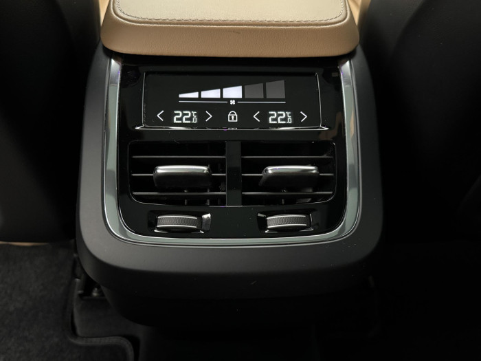 Volvo XC90 B5 AWD PLUS BRIGHT AUT 7M CZ