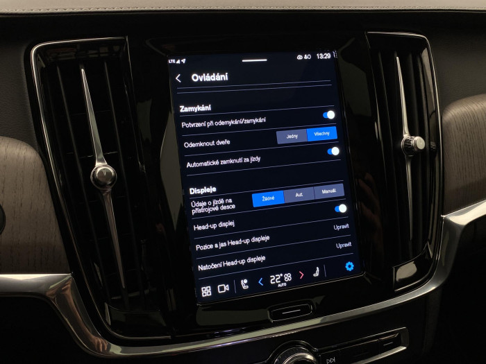 Volvo S90 B5 AWD BRIGHT REZERVACE