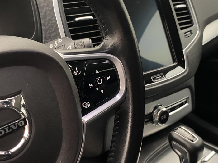 Volvo XC90 D5 AWD MOMENTUM AUT CZ 7míst 2.0 d Momentum