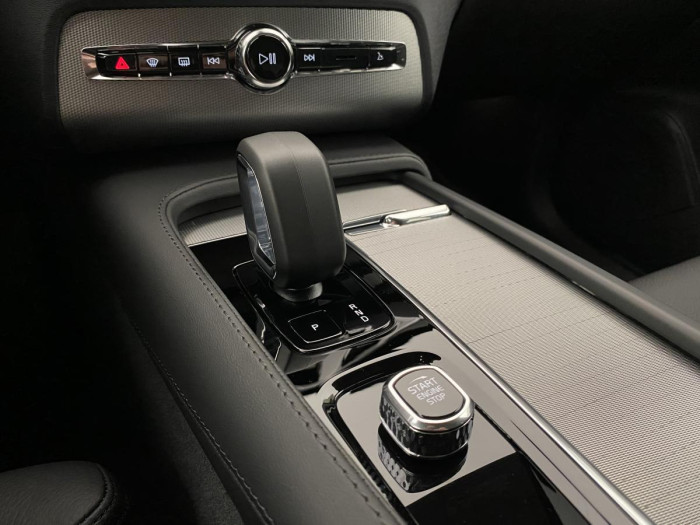 Volvo XC90 B5 AWD AUT BRIGHT PLUS 7míst 2.0 Plus