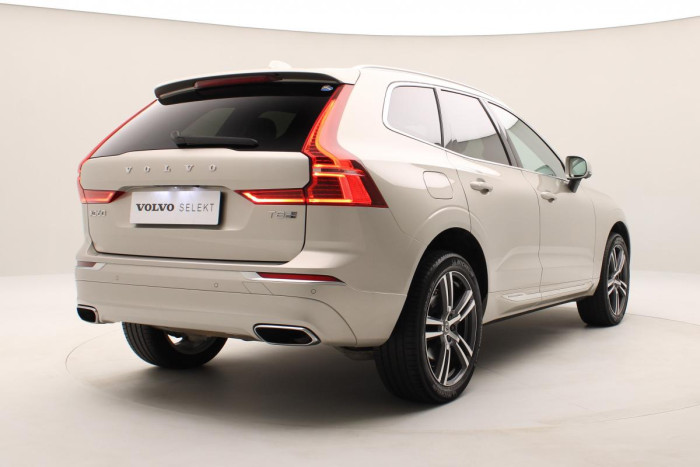 Volvo XC60 T8 AWD INSCRIPTION REZERVACE