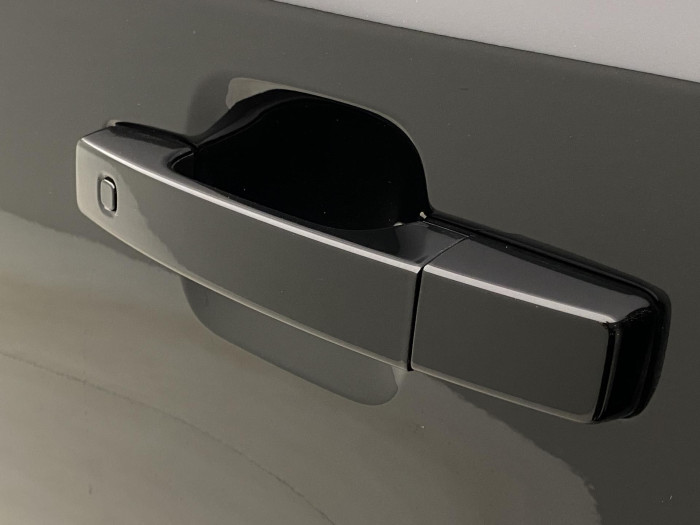 Land Rover Defender 110 D300 X-D HSE REZERVACE 3.0 d d