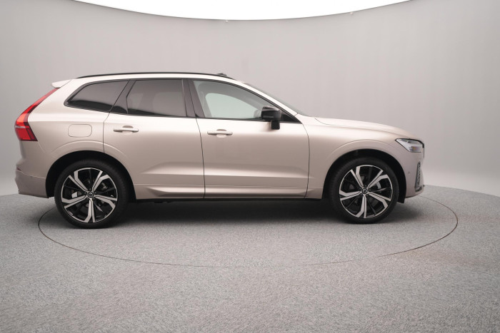 Volvo XC60 B5 AWD DARK PLUS