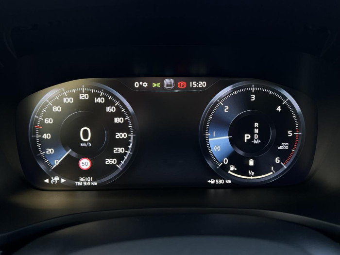 Volvo V60 B4 R-DESIGN Aut 1.maj.