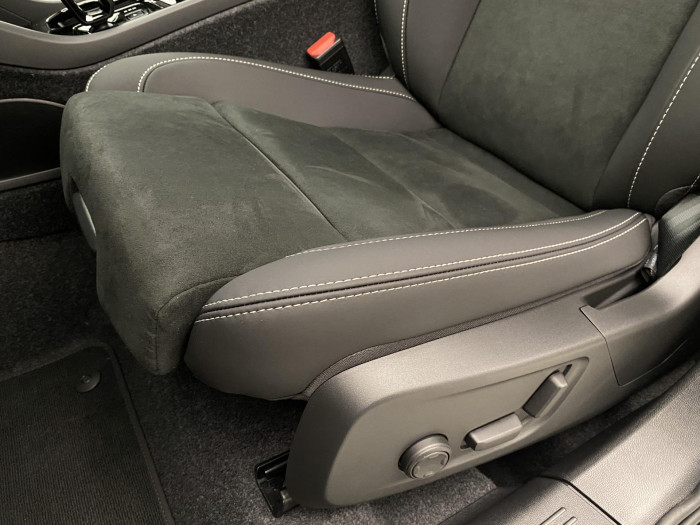 Volvo XC40 B3 AUT DARK PLUS