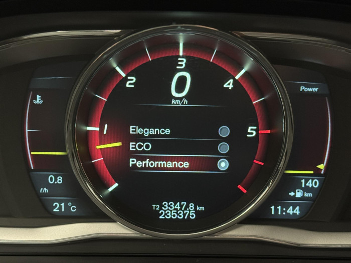 Volvo XC60 D5 AWD SUMMUM 2.4 d Summum