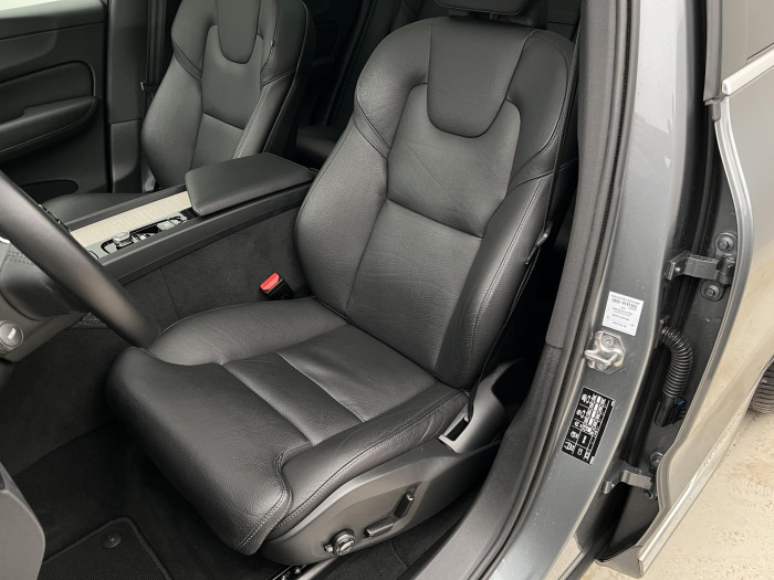 Volvo XC60 B5 AWD INSCRIPTION AUT