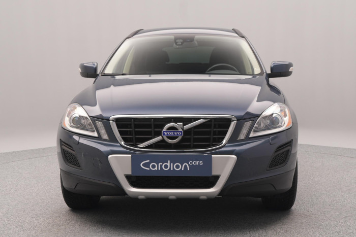 Volvo XC60 D5 AWD MOMENTUM AUT CZ 2.4 d Momentum