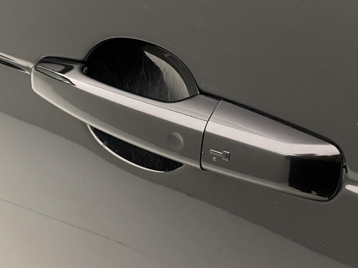 Land Rover Discovery 3.0 TD6 HSE AWD AUT 3.0 TD