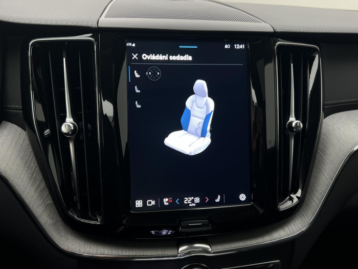 Volvo XC60 T6 AWD RECHARGE ULTRA DARK CZ