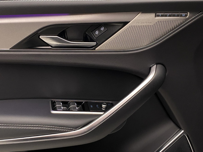 Jaguar F-Pace P250 SE AWD AUT REZERVACE 2.0 SE