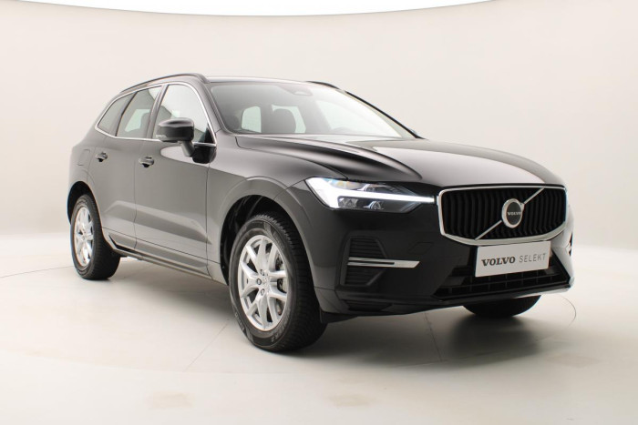 Volvo XC60 B4 MOMENTUM AUT REZERVACE 2.0 Momentum