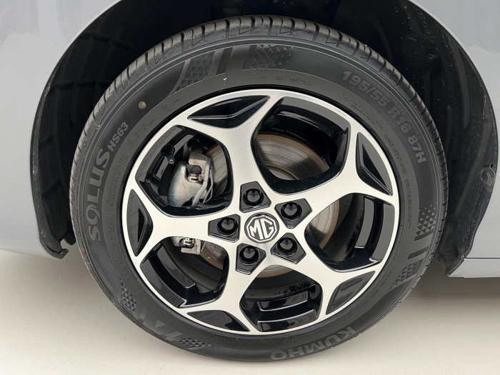 MG MG3 EXCLUSIVE HYBRID+ AUT CZ 1.maj 1.5 Exclusive