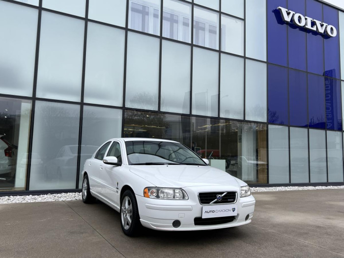 Volvo S60 2.4i MOMENTUM CZ 2.4 i Momentum