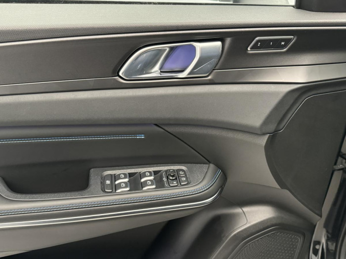 Lynk & Co 01 PHEV DCT AUT