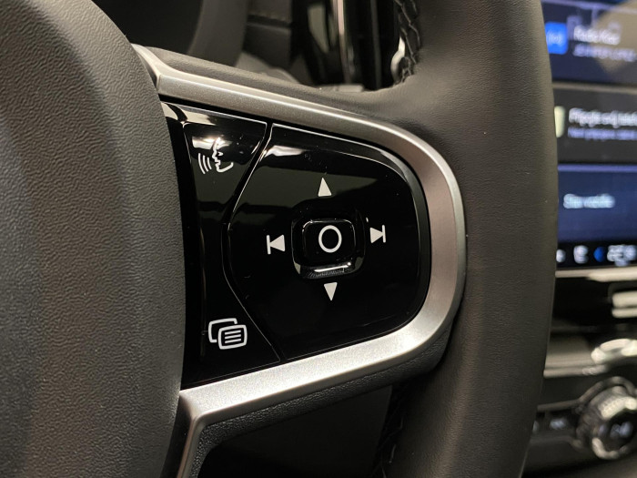 Volvo XC60 T6 AWD ULTRA DARK AUT CZ